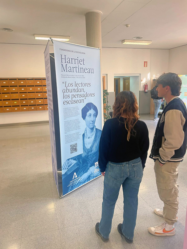 La Universidad de Alicante acoge la exposición ‘Fundadoras de la Sociología’