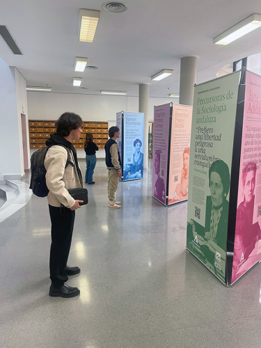 La Universidad de Alicante acoge la exposición ‘Fundadoras de la Sociología’